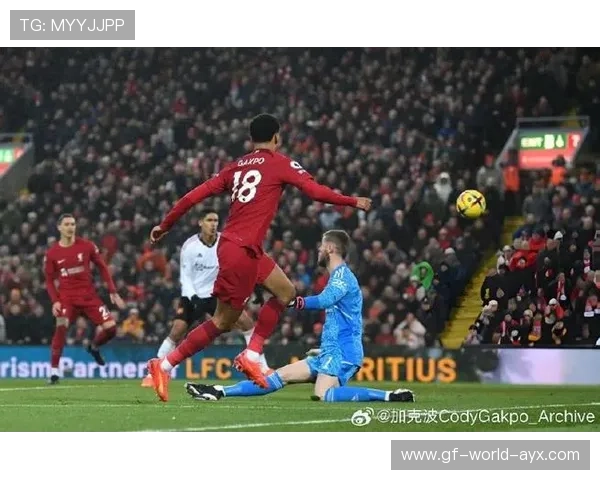 利物浦利用纵深优势频繁冲击后排，加克波前移极具效果